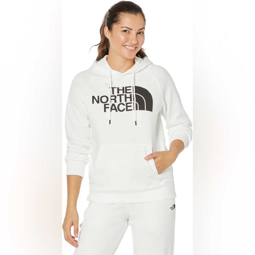 The North Face Half Dome Pullover Hoodie NWT